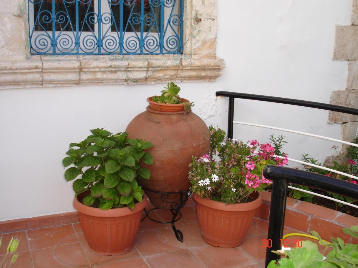 Elyssia Hotel Pedhoulas Exterior foto